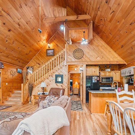 Hibernation Station Cabin Sevierville Buitenkant foto