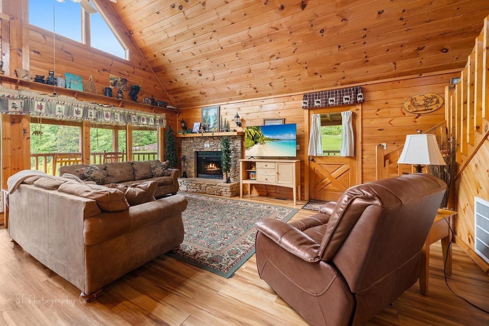 Hibernation Station Cabin Sevierville Buitenkant foto