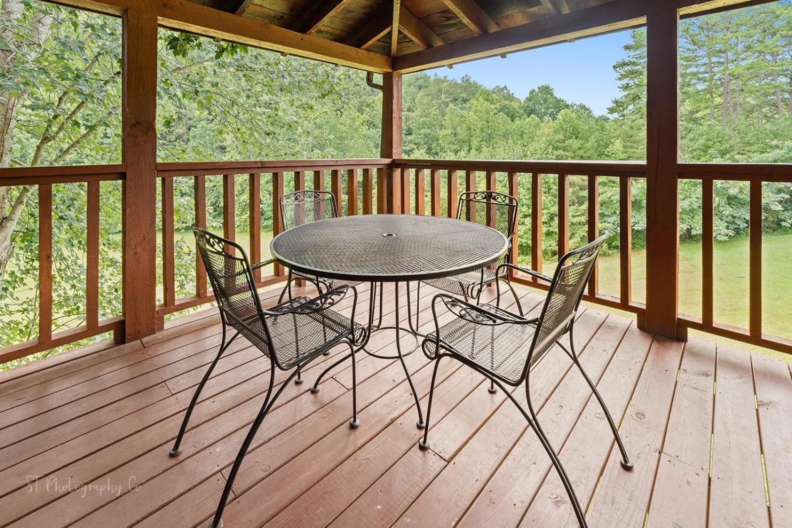 Hibernation Station Cabin Sevierville Buitenkant foto
