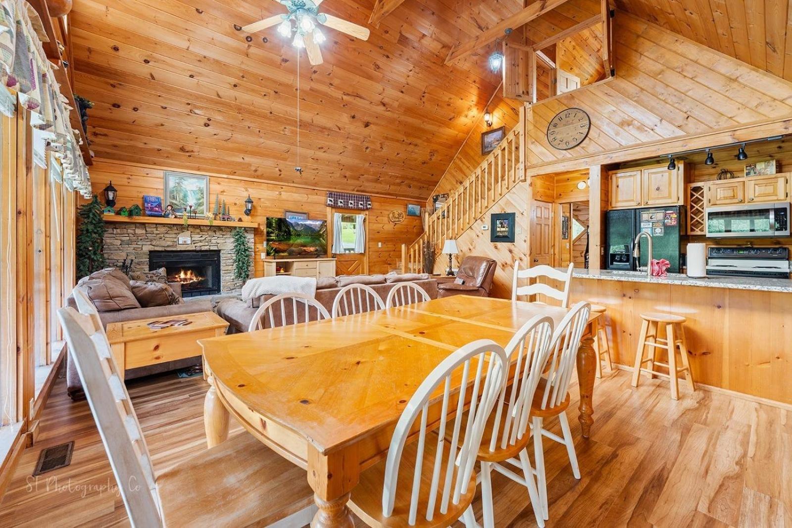 Hibernation Station Cabin Sevierville Buitenkant foto